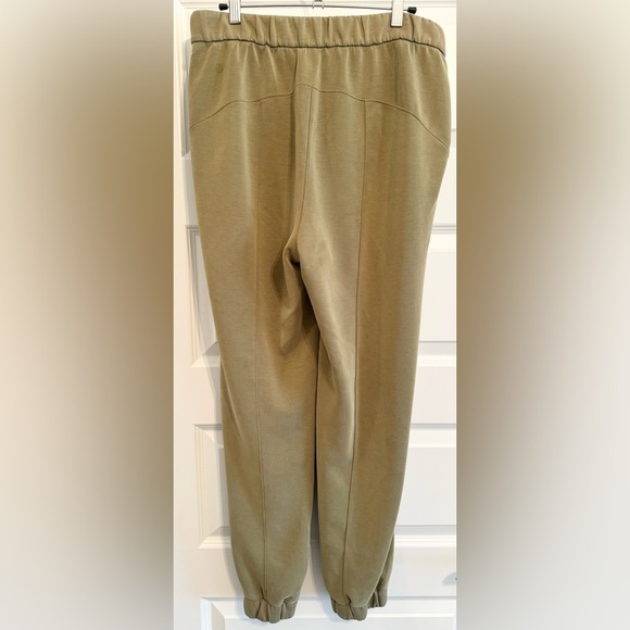 Lululemon Softstreme Relaxed High-Rise Pant - Picture 10 of 12